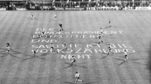 Boykottiert-die-Volkszählung-Stadion-1987